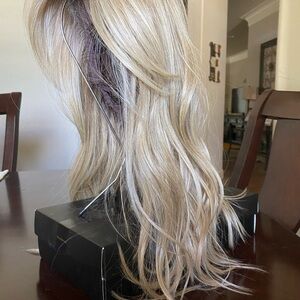 BNIB Belle Tress Milano in Beige Linen Blonde